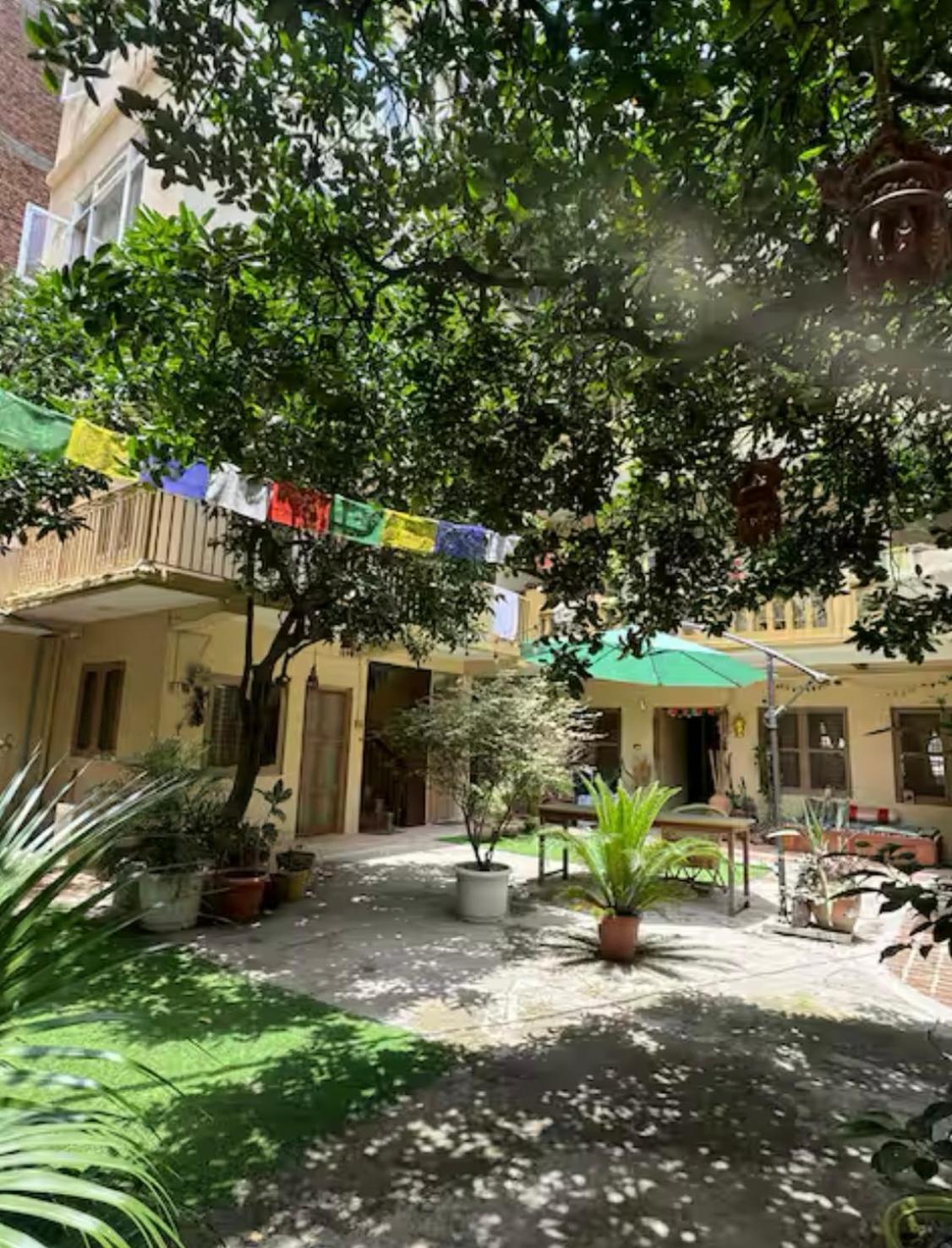 شقة The Melo Pomelo Courtyard. كاتماندو المظهر الخارجي الصورة
